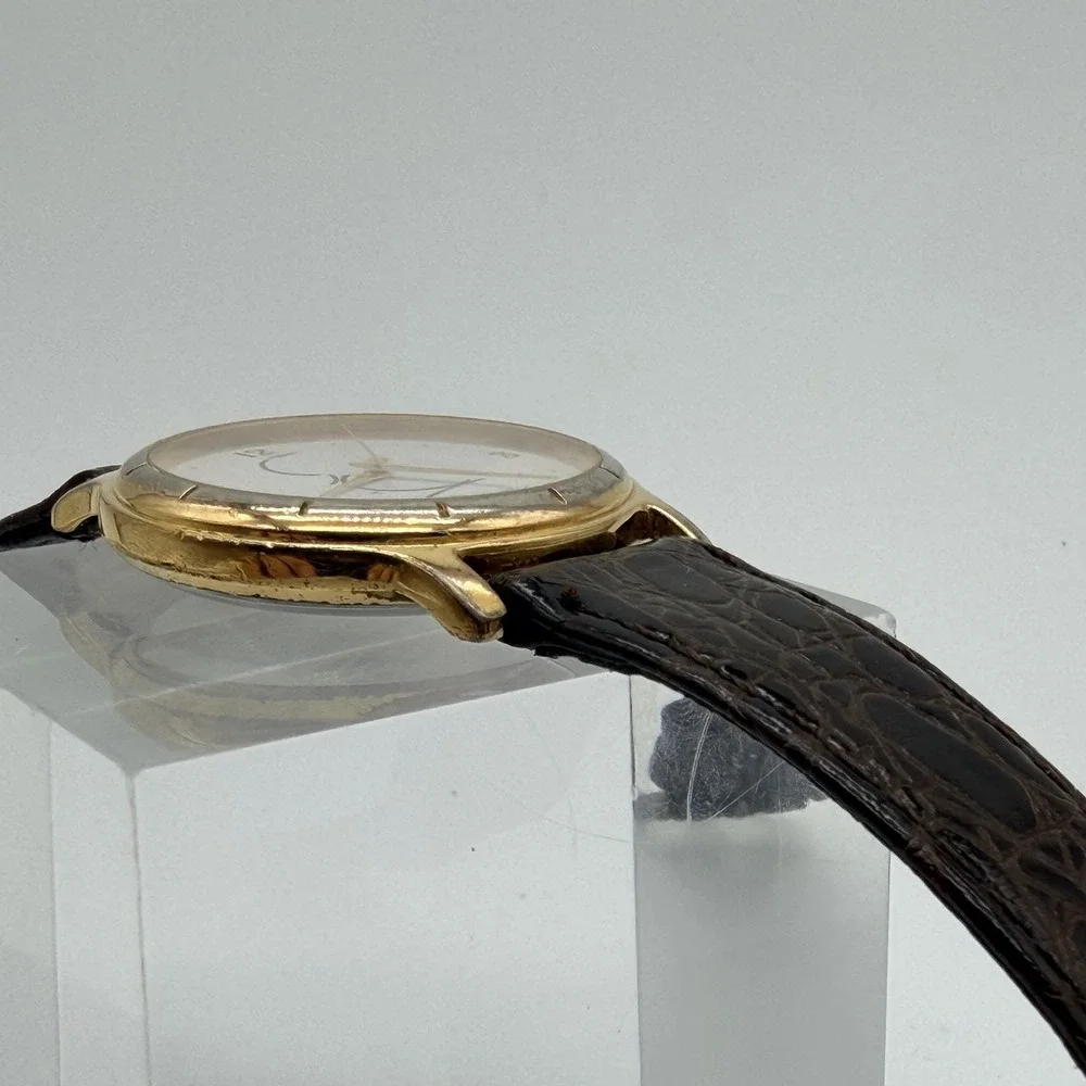 Alfred Hitchcock‎ Logo Image Watches Inc California Japan Movt Gold Tone Watch